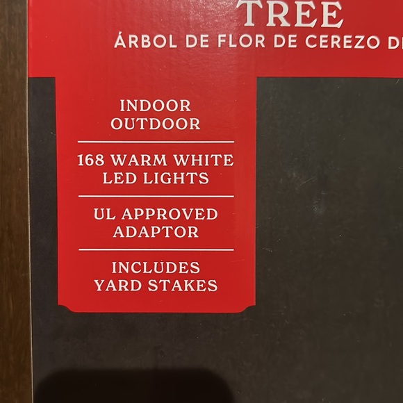 🌸NEW CHERRY BLOSSOM TREE INDOOR OUTDOOR 5 FOOT LED WITH BOX. CAN USE TO DECOR. - Picture 7 of 16